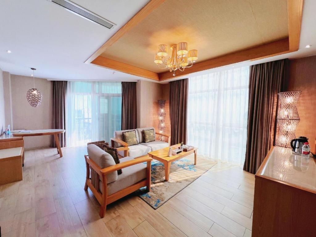Excemon Beach Hotel Beihai Exterior foto